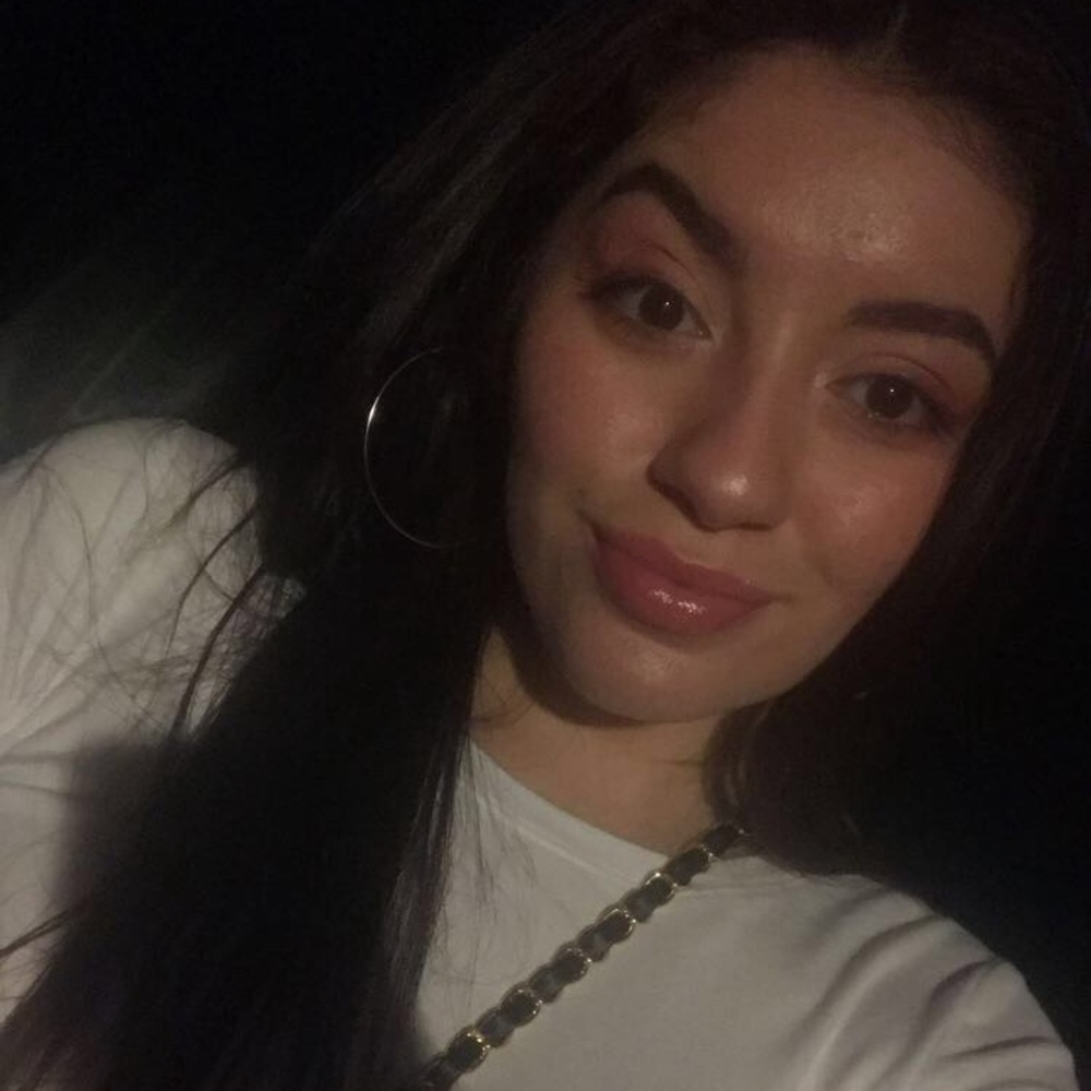 Meet your Posher, Mariela